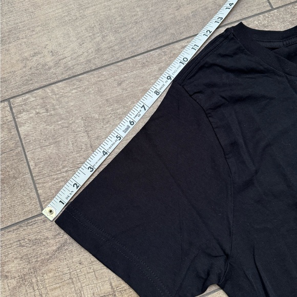 Gecko Hawaii “Burger and Flies” T-Shirt - Picture 5 of 8